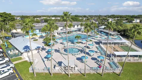 332 Flanders G Delray Beach FL 33484