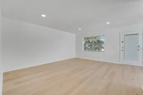 332 Flanders G Delray Beach FL 33484