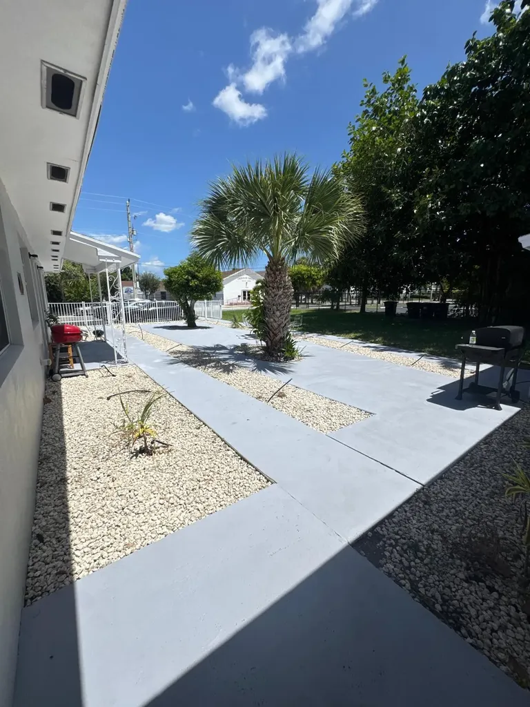 914 3rd Street West Palm Beach FL 33401