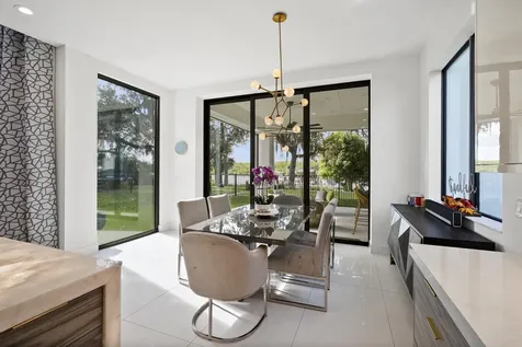 178 Se Via Lago Garda Port Saint Lucie FL 34952