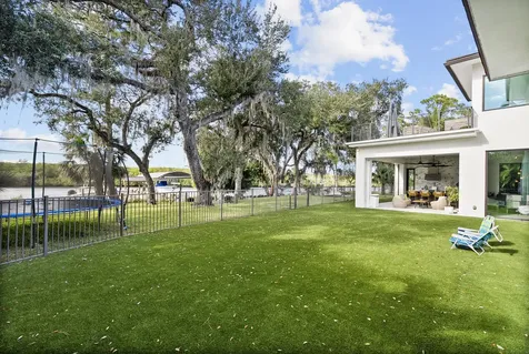 178 Se Via Lago Garda Port Saint Lucie FL 34952