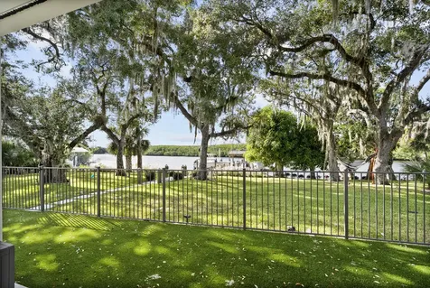 178 Se Via Lago Garda Port Saint Lucie FL 34952