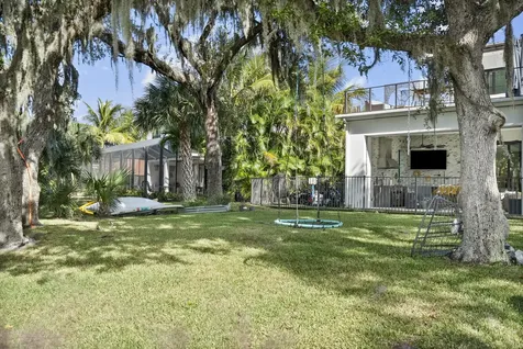 178 Se Via Lago Garda Port Saint Lucie FL 34952