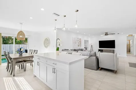 124 Oregon Lane Boca Raton FL 33487