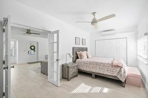 124 Oregon Lane Boca Raton FL 33487