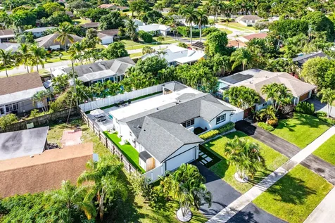 124 Oregon Lane Boca Raton FL 33487