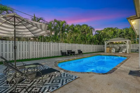 124 Oregon Lane Boca Raton FL 33487