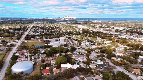 819 Colonial Road West Palm Beach FL 33405