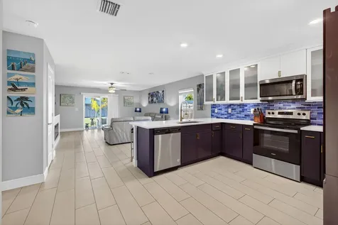 452 Se Asbury Lane Port Saint Lucie FL 34983