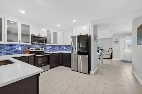 452 Se Asbury Lane Port Saint Lucie FL 34983