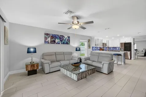 452 Se Asbury Lane Port Saint Lucie FL 34983