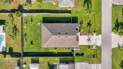 452 Se Asbury Lane Port Saint Lucie FL 34983