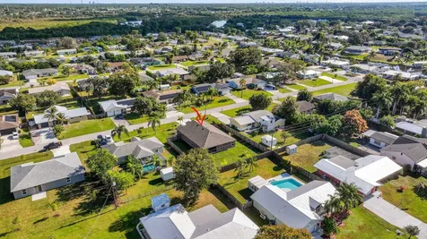 452 Se Asbury Lane Port Saint Lucie FL 34983
