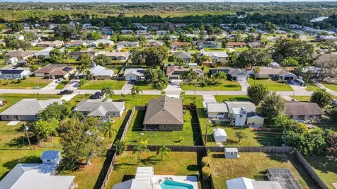 452 Se Asbury Lane Port Saint Lucie FL 34983