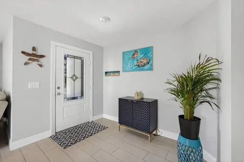 452 Se Asbury Lane Port Saint Lucie FL 34983