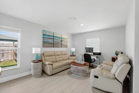 452 Se Asbury Lane Port Saint Lucie FL 34983