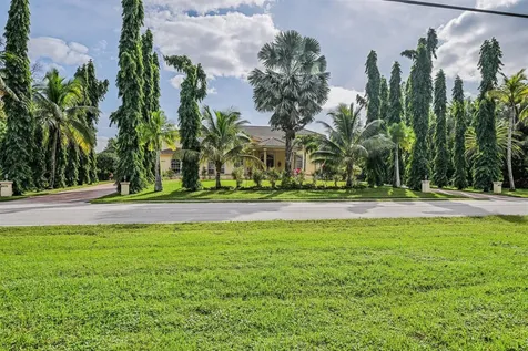 8671 155th Place Palm Beach Gardens FL 33418