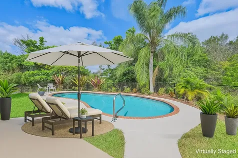 8671 155th Place Palm Beach Gardens FL 33418