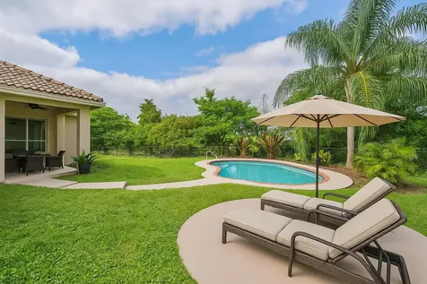 8671 155th Place Palm Beach Gardens FL 33418