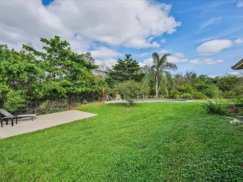 8671 155th Place Palm Beach Gardens FL 33418