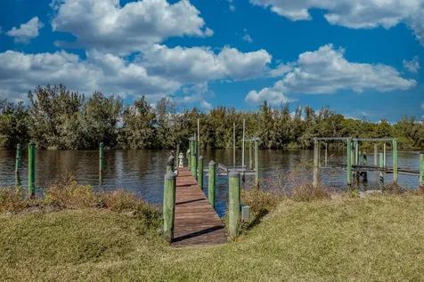 3285 Sw Porpoise Circle Stuart FL 34997