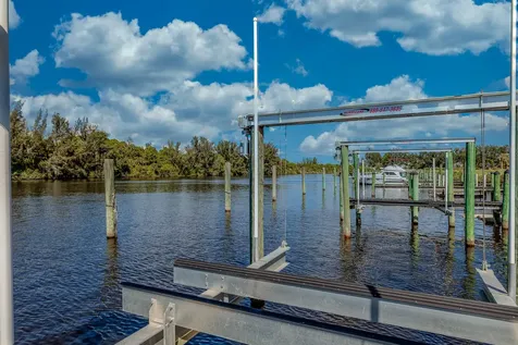 3285 Sw Porpoise Circle Stuart FL 34997