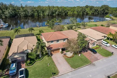 3285 Sw Porpoise Circle Stuart FL 34997