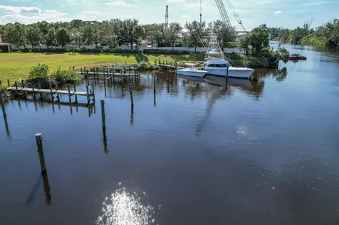 3285 Sw Porpoise Circle Stuart FL 34997
