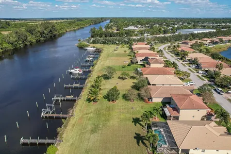 3285 Sw Porpoise Circle Stuart FL 34997