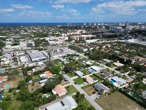 137 Nw 7th Street Boca Raton FL 33432