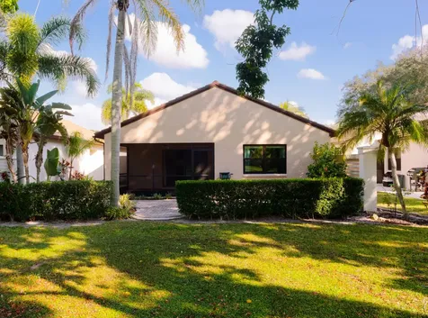 48 Ironwood Way Palm Beach Gardens FL 33418