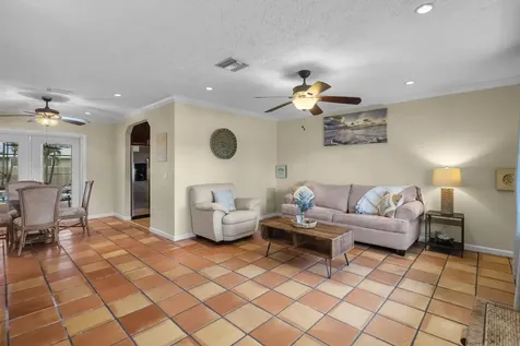 991 SE Walters Terrace Port Saint Lucie FL 34983
