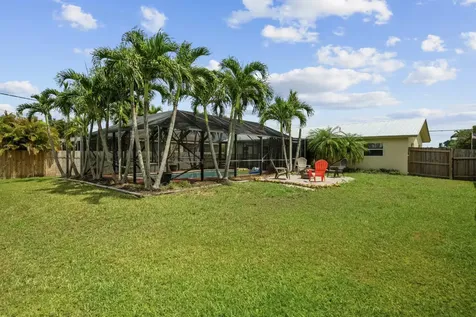 991 SE Walters Terrace Port Saint Lucie FL 34983