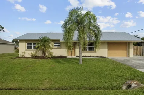991 SE Walters Terrace Port Saint Lucie FL 34983