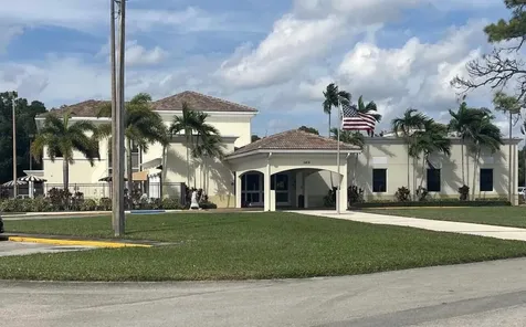 11 Golfs Edge West Palm Beach FL 33417