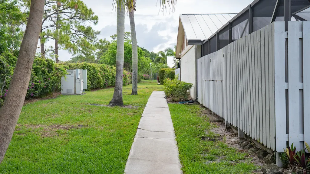8844 Marge Court Boynton Beach FL 33436