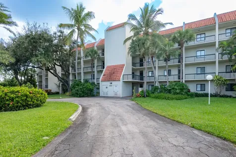 3050 Presidential Way West Palm Beach FL 33401