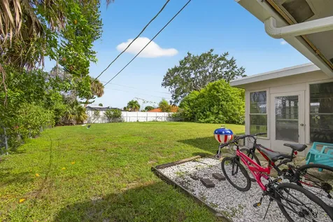 607 SE Forgal Street Port Saint Lucie FL 34983