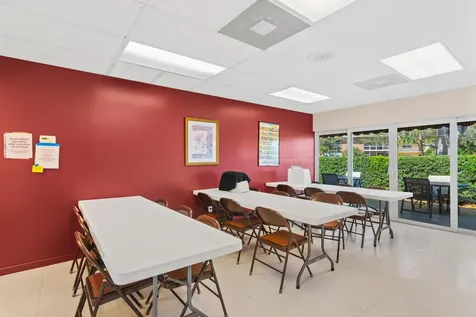 68 Royal Oak Court Vero Beach FL 32962