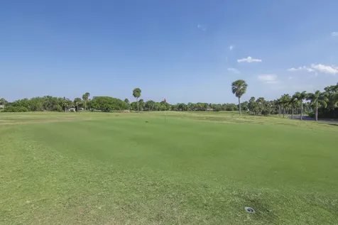 68 Royal Oak Court Vero Beach FL 32962