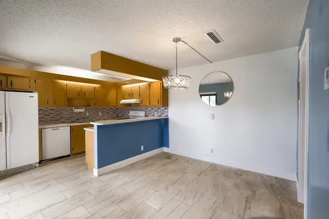 2464 Waterside Drive Lake Worth FL 33461