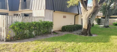 2464 Waterside Drive Lake Worth FL 33461