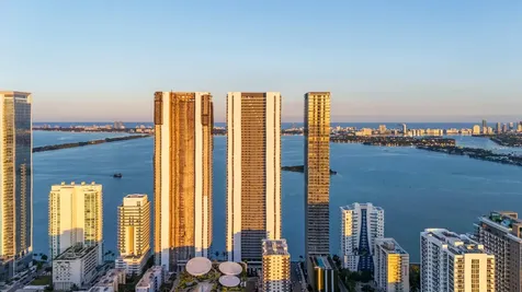 700 Ne 24th Street Miami FL 33137