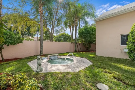 23 Blenheim Court Palm Beach Gardens FL 33418