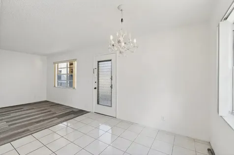 180 Flanders D Delray Beach FL 33484