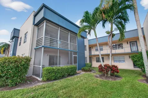 180 Flanders D Delray Beach FL 33484