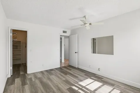 180 Flanders D Delray Beach FL 33484