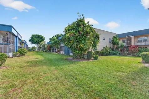 180 Flanders D Delray Beach FL 33484