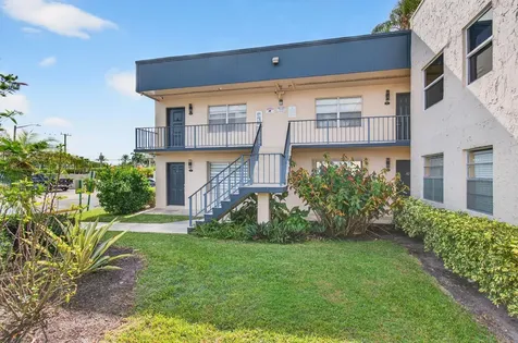 180 Flanders D Delray Beach FL 33484