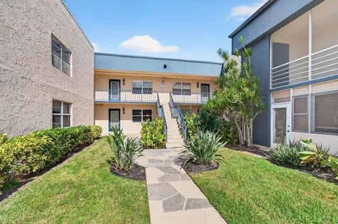 180 Flanders D Delray Beach FL 33484
